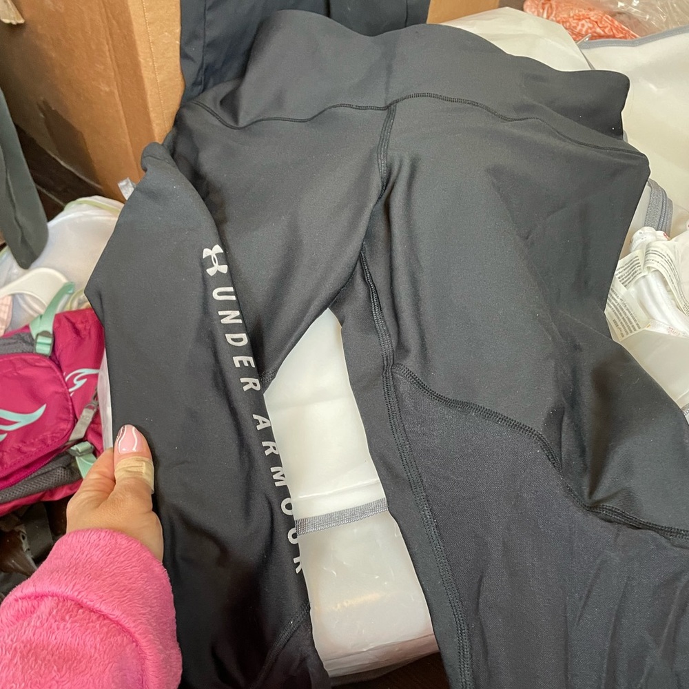 Under armour workout tights with mesh bottoms